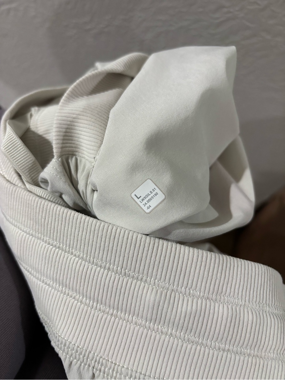 Lululemon Dance Studio Relaxed-Fit Mid-Rise Cargo Athletic Pant in Bone size L - Picture 9 of 9